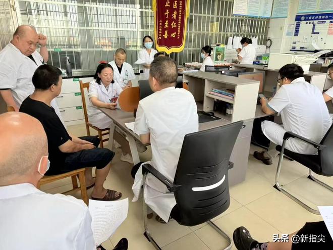 省脑科专家来澧县精神康复医院开展“脑医 •脑健康”巡诊巡讲