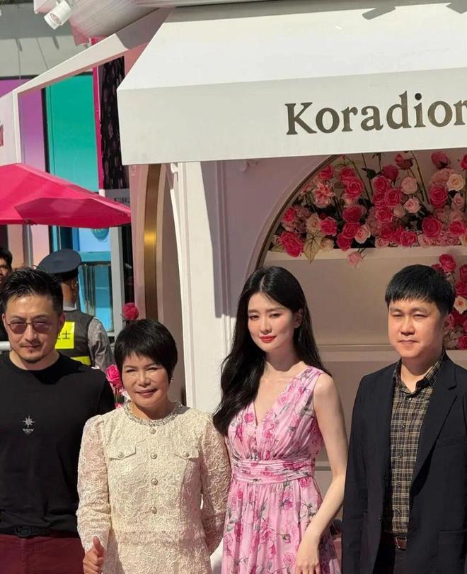 乔欣的妈妈李厚芳:二婚嫁进上海豪门一手把女儿送进上流社会